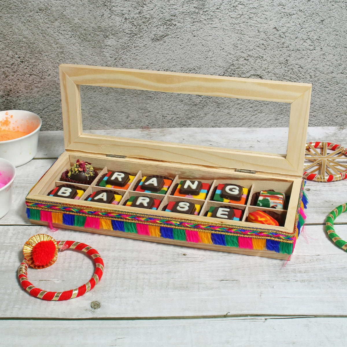 Holi delight box