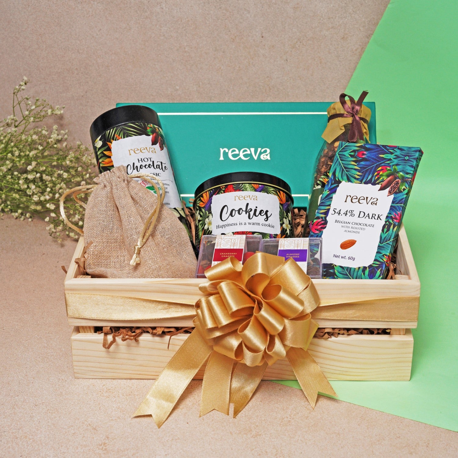 Luxurious collection hamper